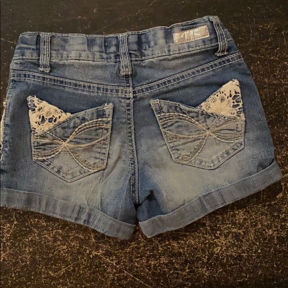 Sold - Picture 3 of 3